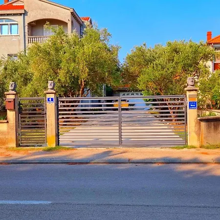 Cabezas * זאדאר